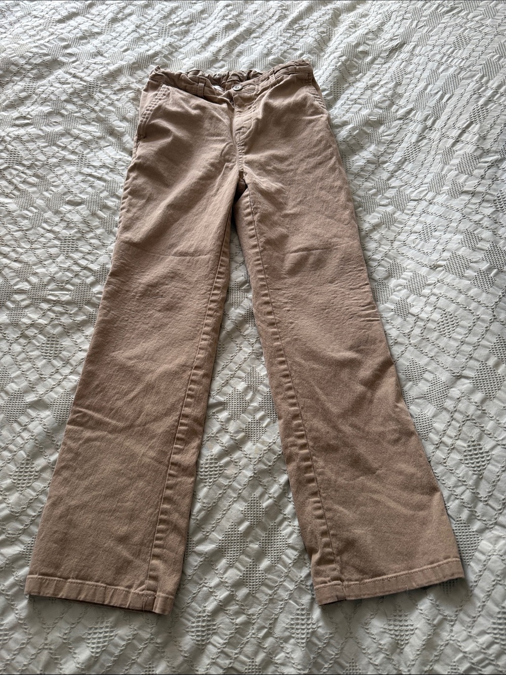 Old Navy Straight Khaki Pants in Tan